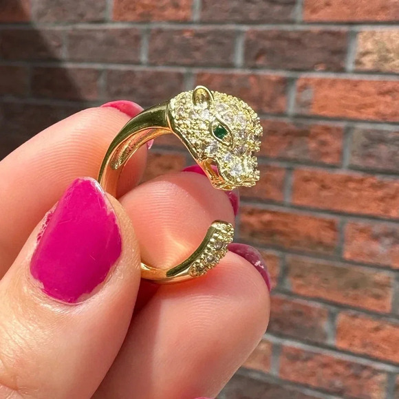 Panthere Silver Crystal Ring - Picture 12 of 17